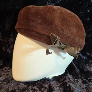 Vintage 1940s/50s Union Made Merrimac Peachbloom Velour Beret by Marshall Field
